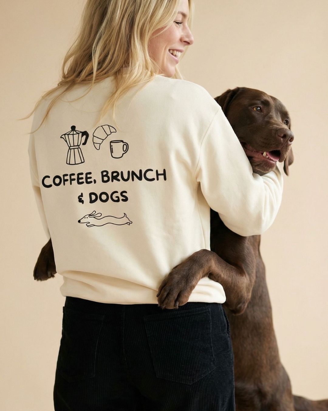Premium Organic Sweatshirt 'coffee, brunch & dogs'