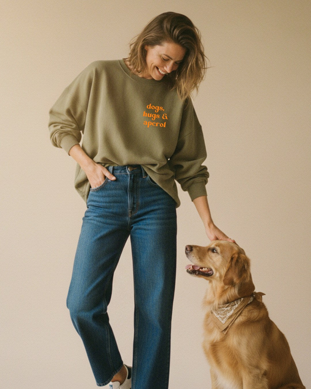 Organic Sweatshirt 'dogs, hugs & aperol' | Forest Green