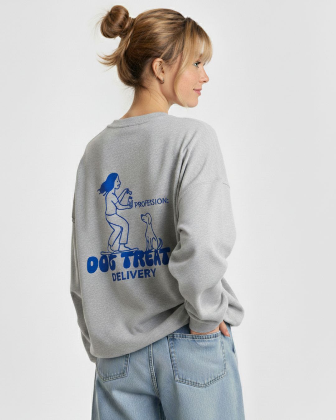 Limited | Organic Sweatshirt 'dog treat delivery'