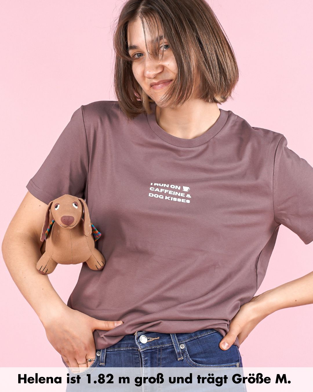 Organic Shirt 'I run on caffeine & dog kisses'
